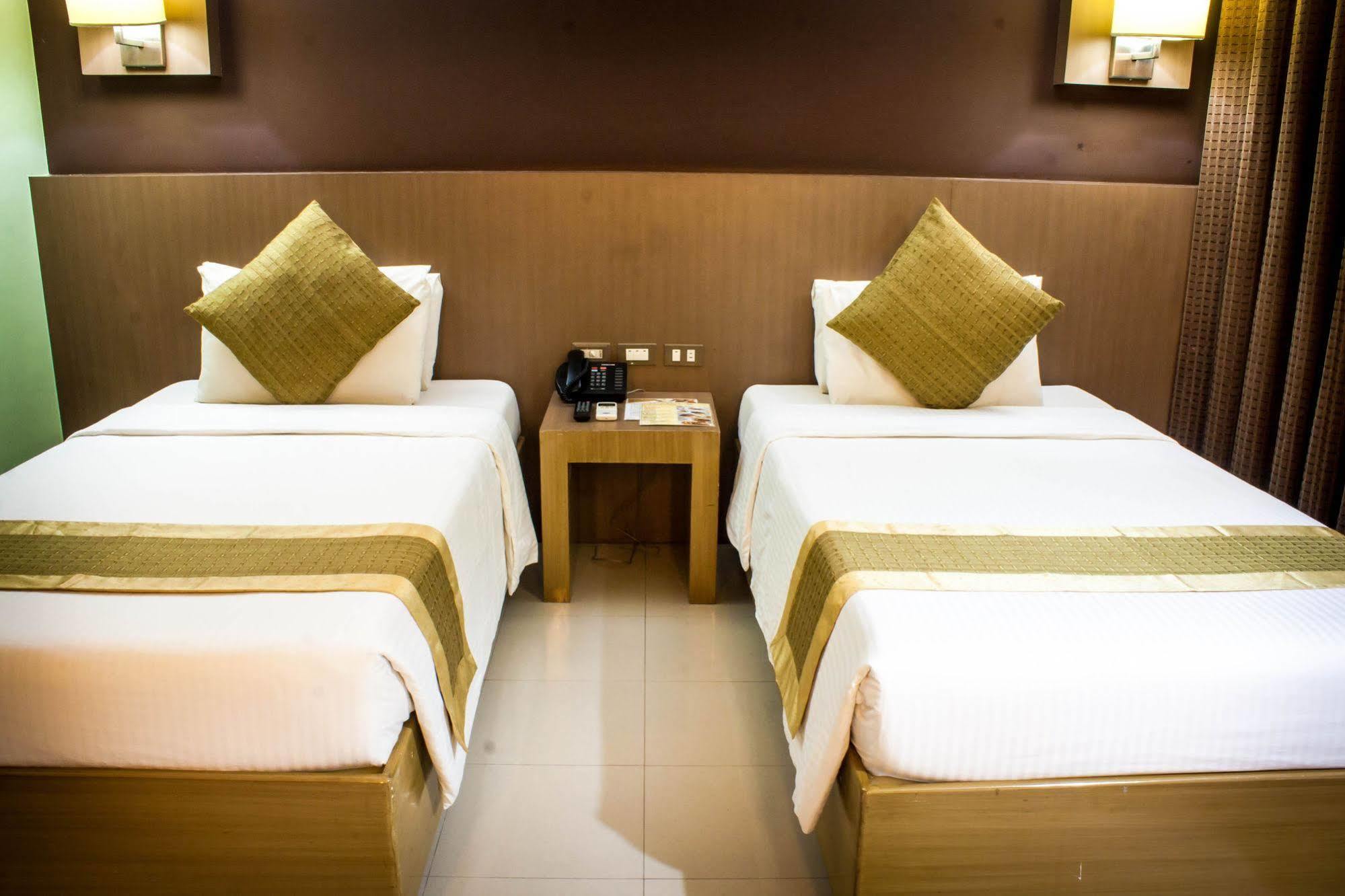 Hotel Grand Opera 4*
