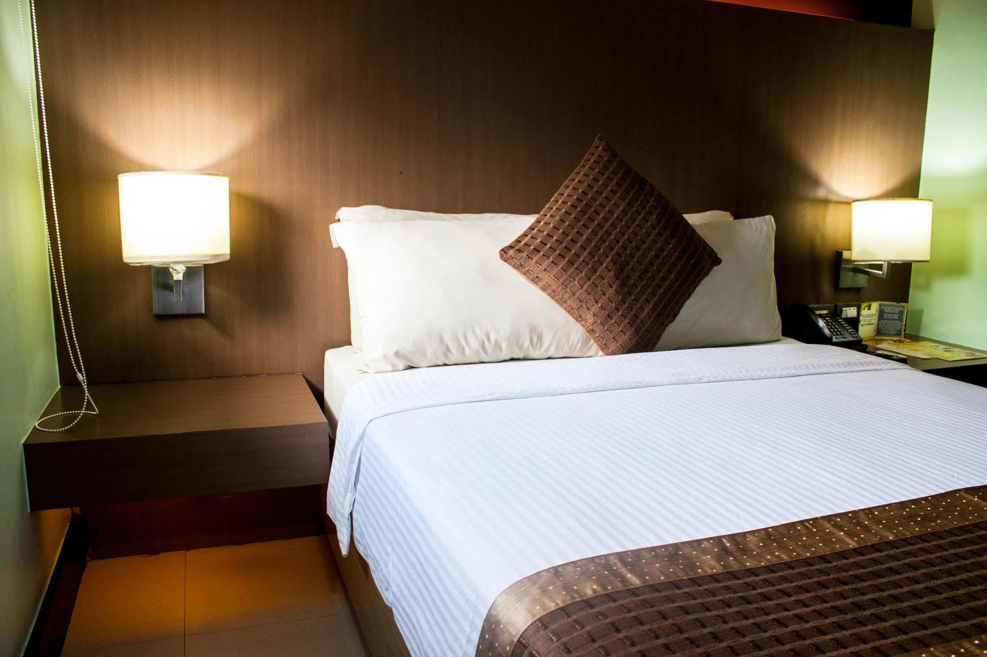 Hotel Grand Opera 4*