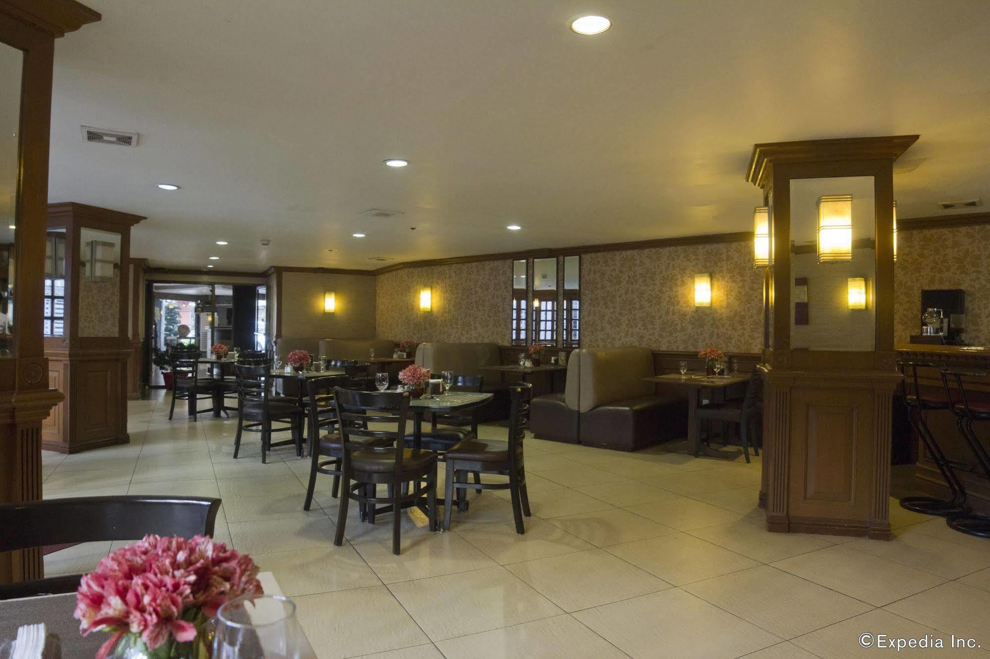 Rothman Hotel 3*