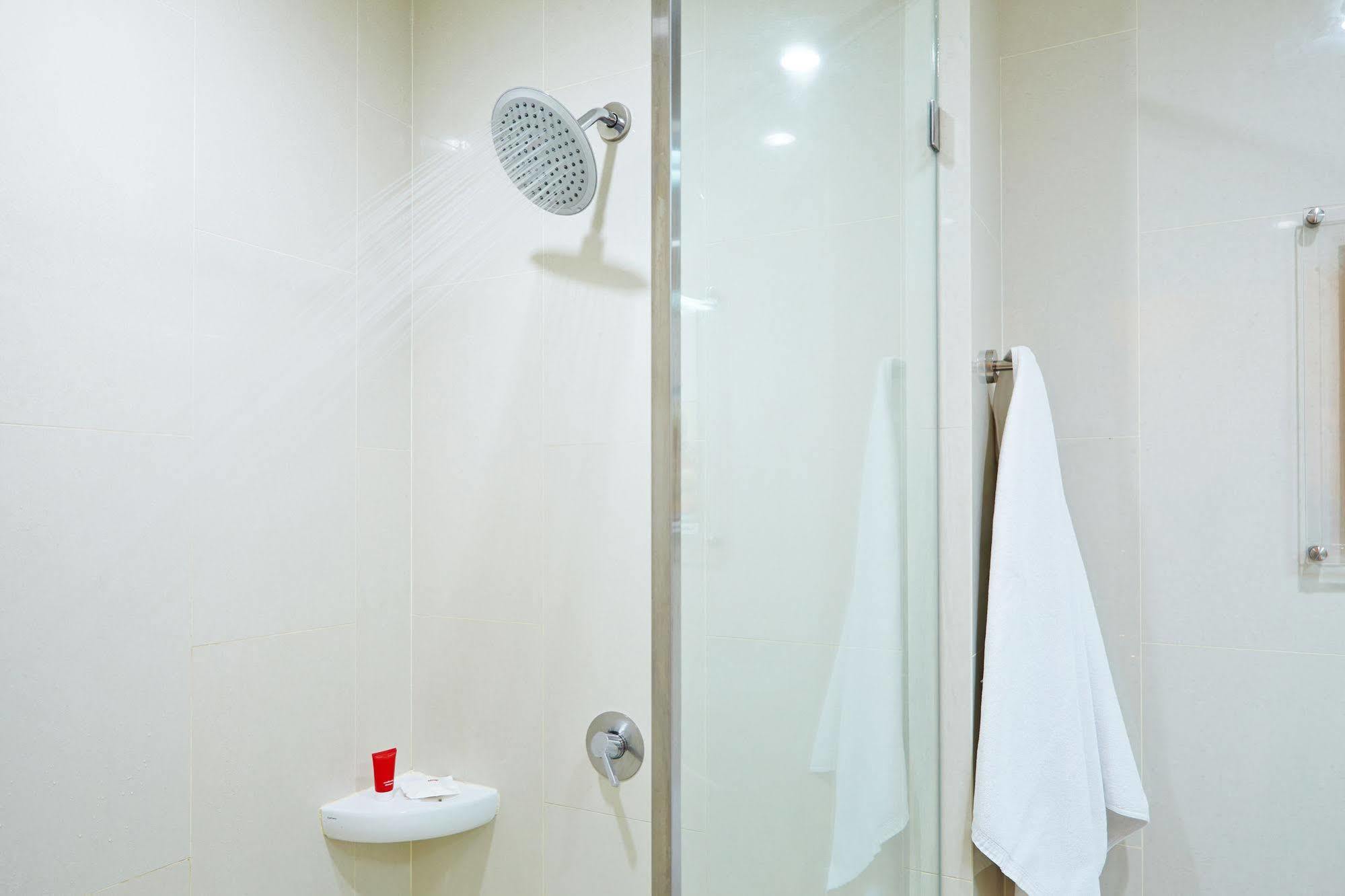 Hotel Red Planet Malate Mabini 3*