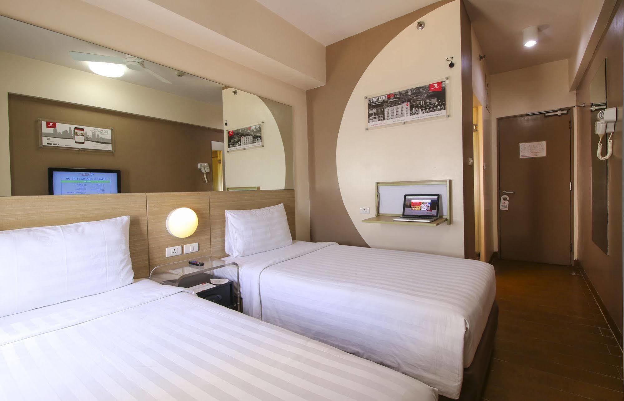 Red Planet Malate Mabini 3*