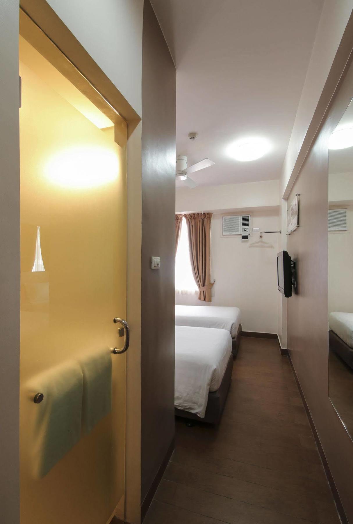 Hotel Red Planet Malate Mabini Manila