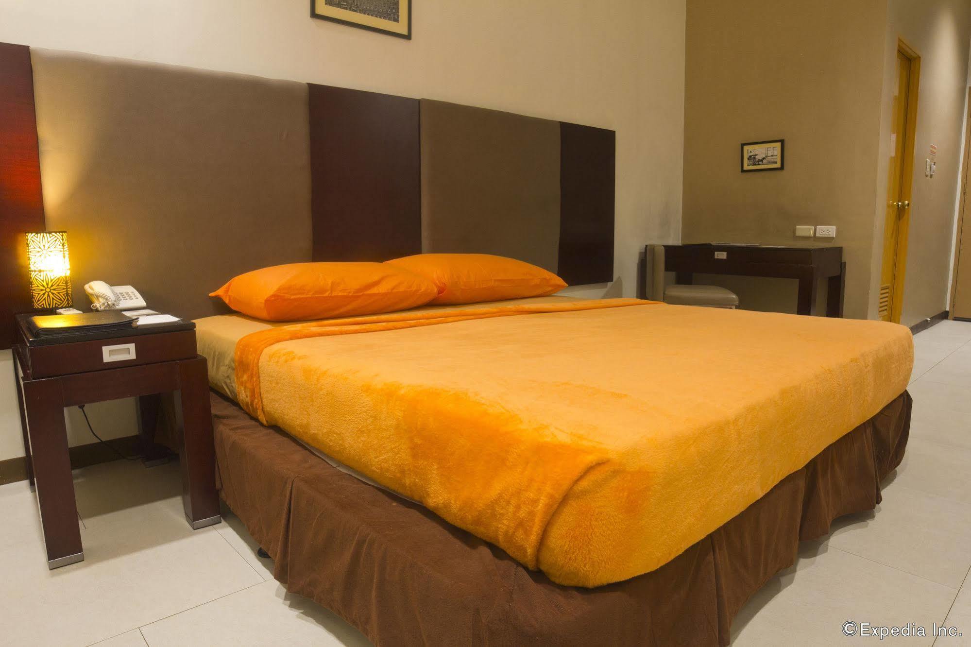 Hotel Casa Bocobo 2*