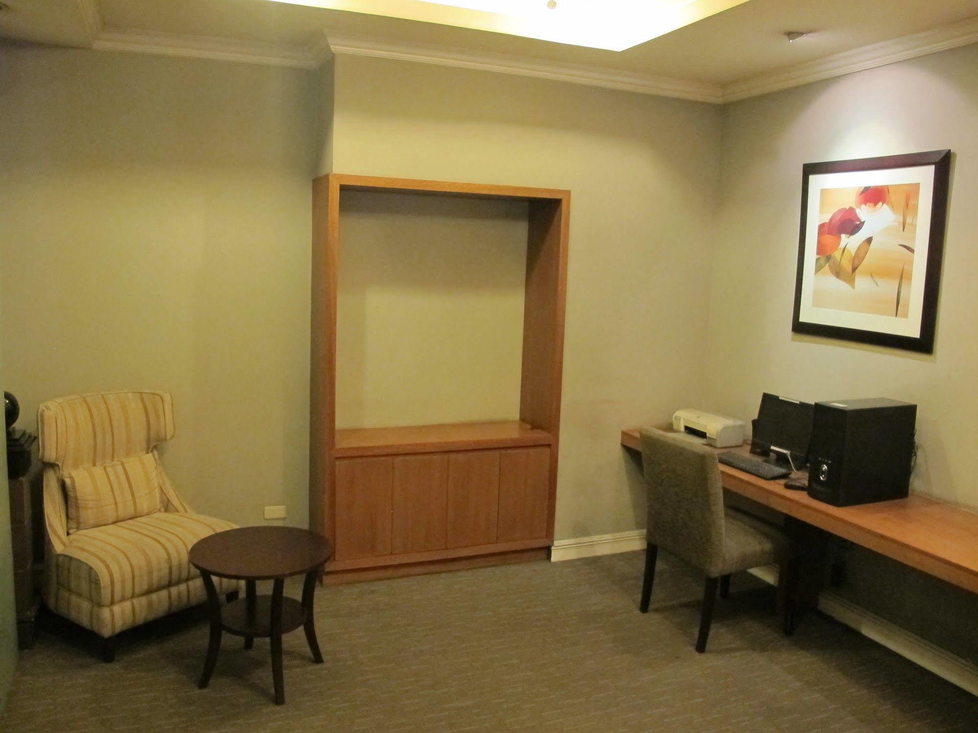 Mabini Mansion & Residential Hotel 3*