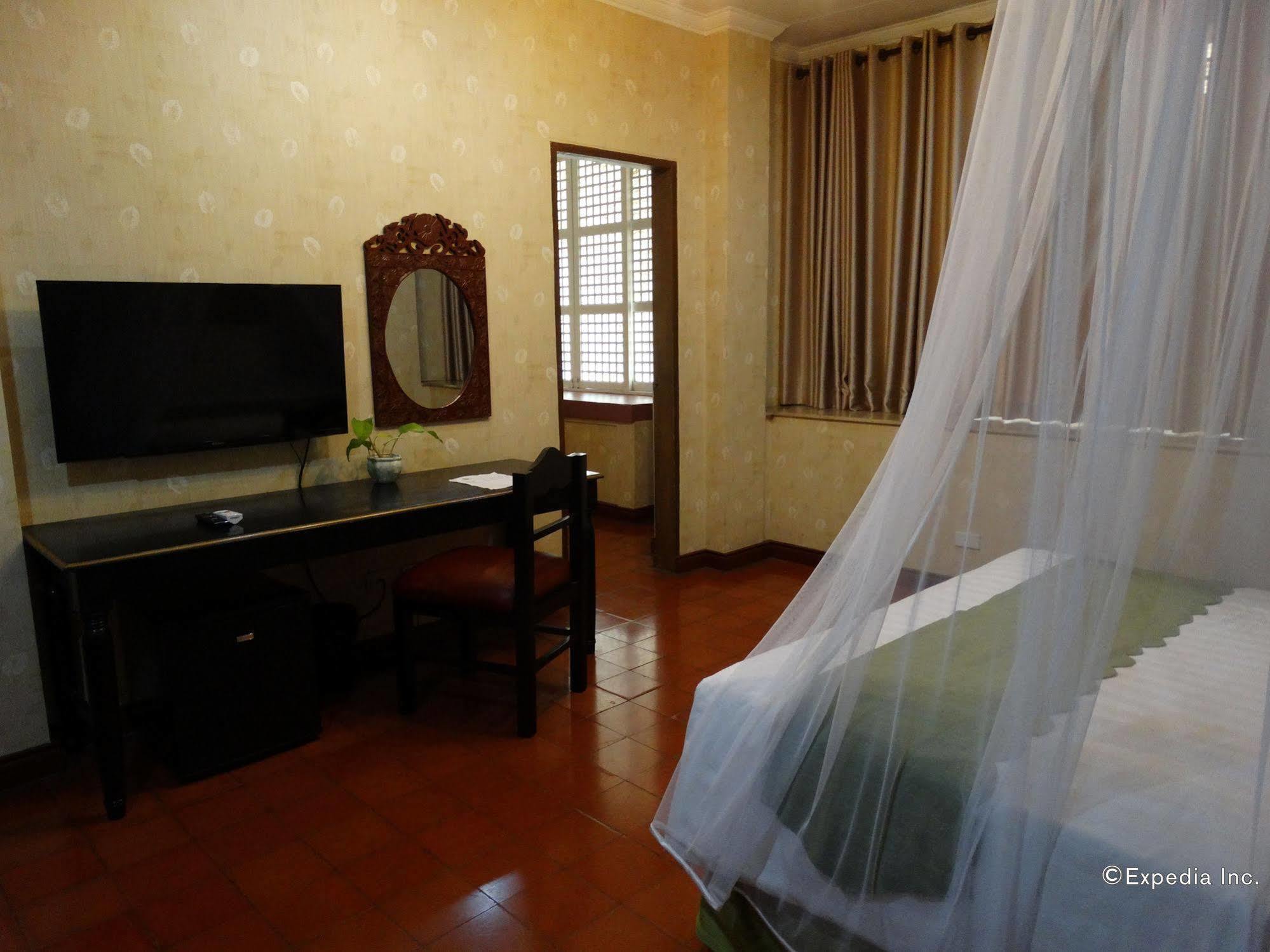 White Knight Intramuros Hotel Manila