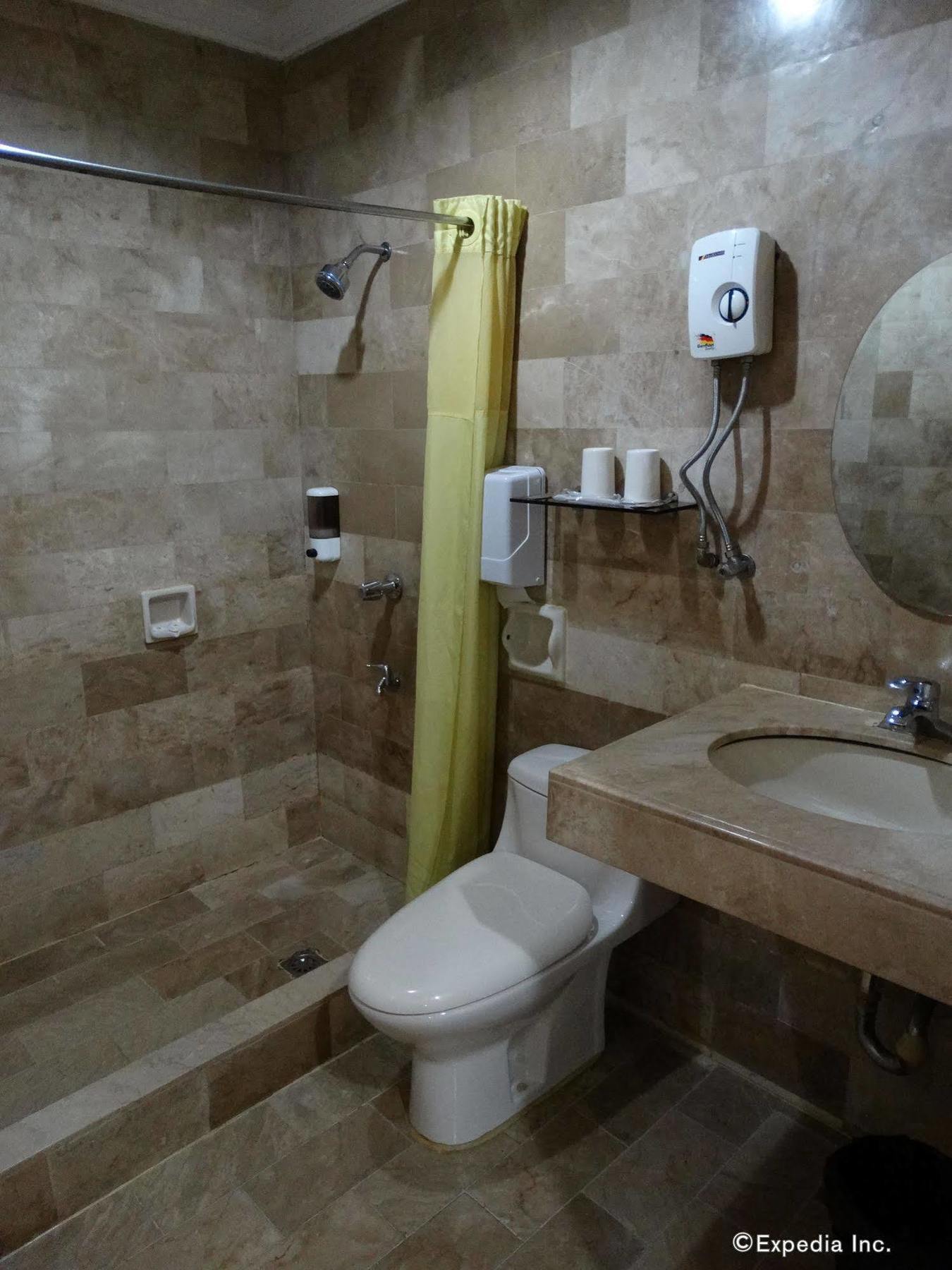 Hotel White Knight Intramuros 2*