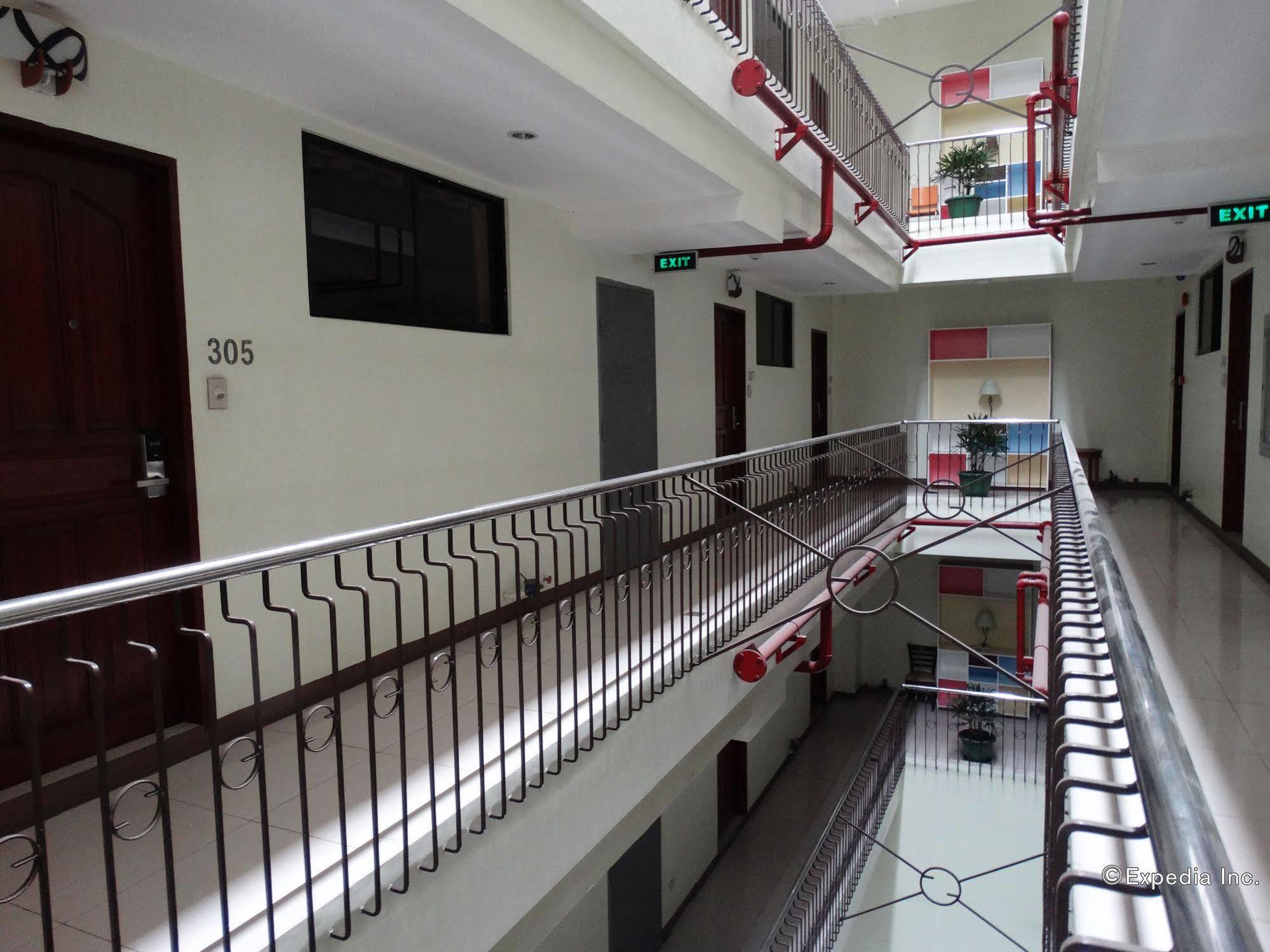 Time Travellers Hotel
