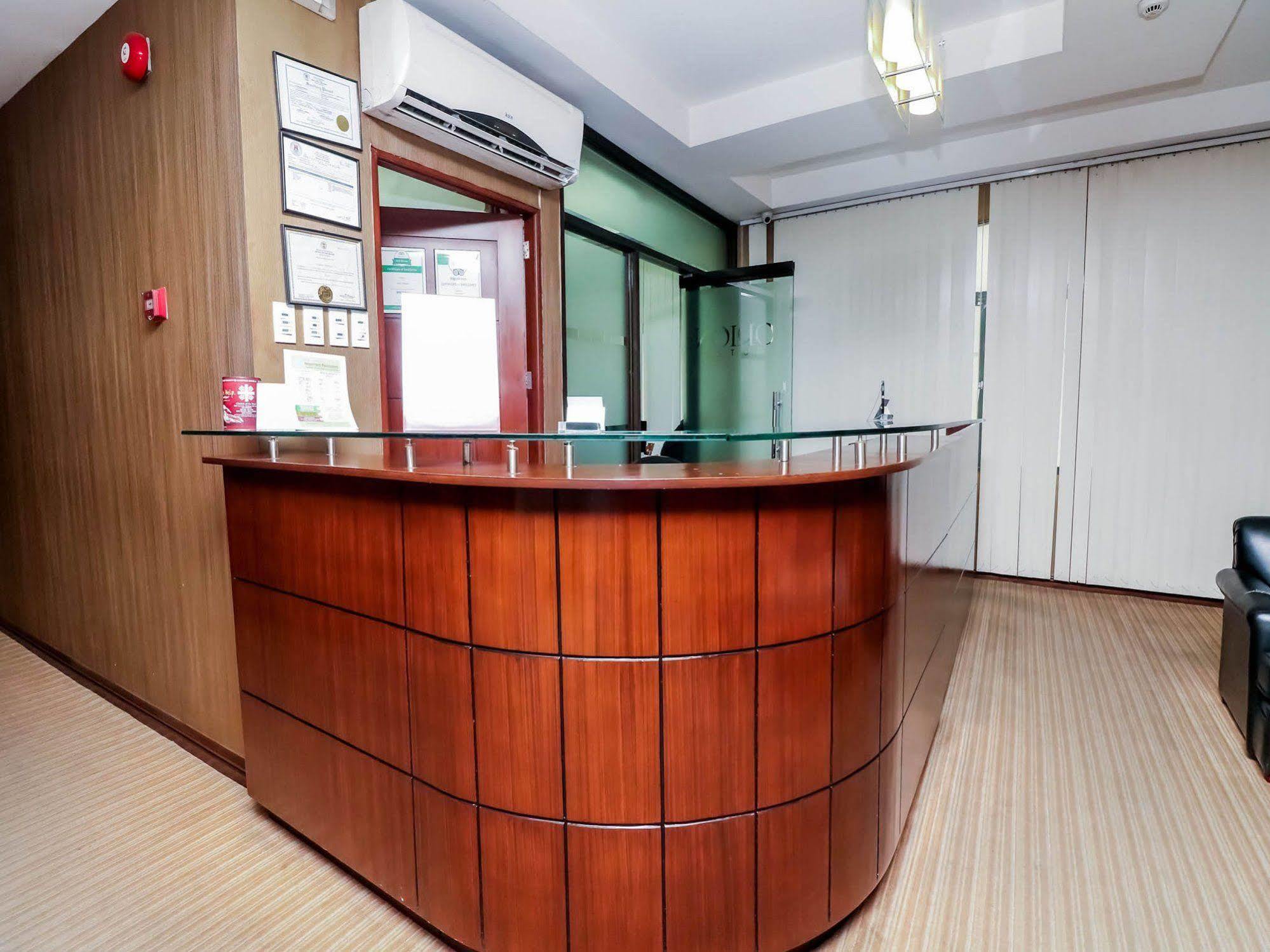 Nida Malate Tutuban Center