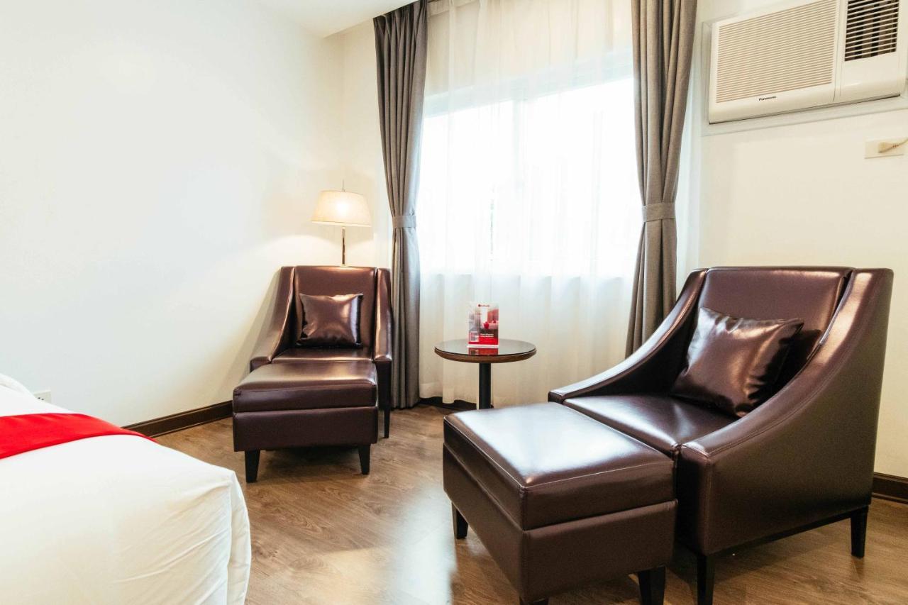 Reddoorz Premium Near Ateneo Katipunan Hotel