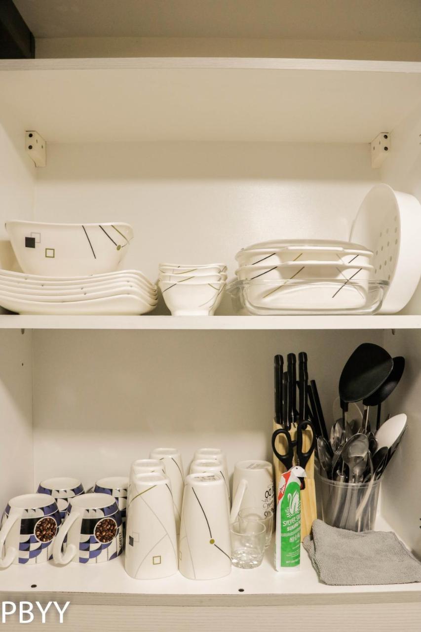 Residences Stays By Pbyy With Complimentary Breakfast For 2 Apartment *