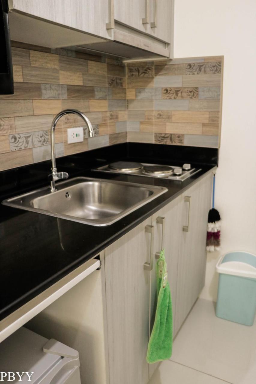 Stays At Residences 1 Studio Couples Bed With Complimentary Breakfast For 2