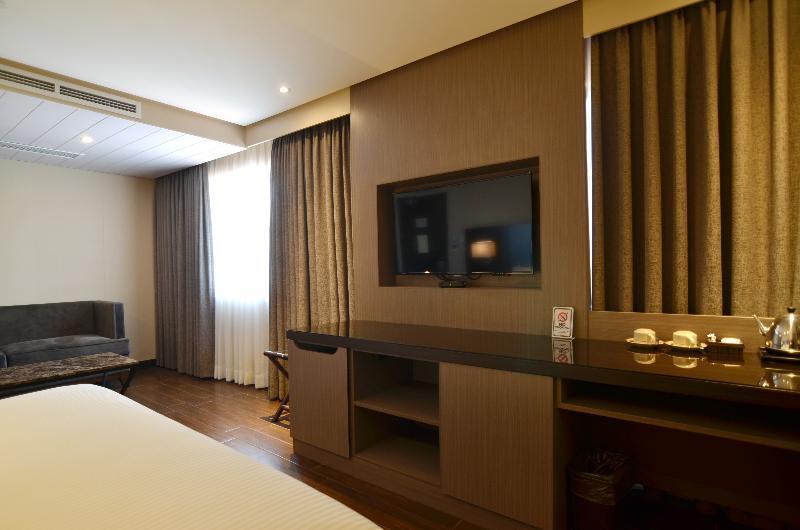 Pearl Garden 3*