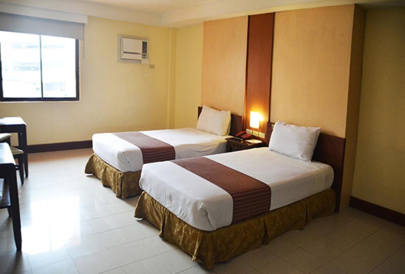 Cherry Blossoms 3* Manila