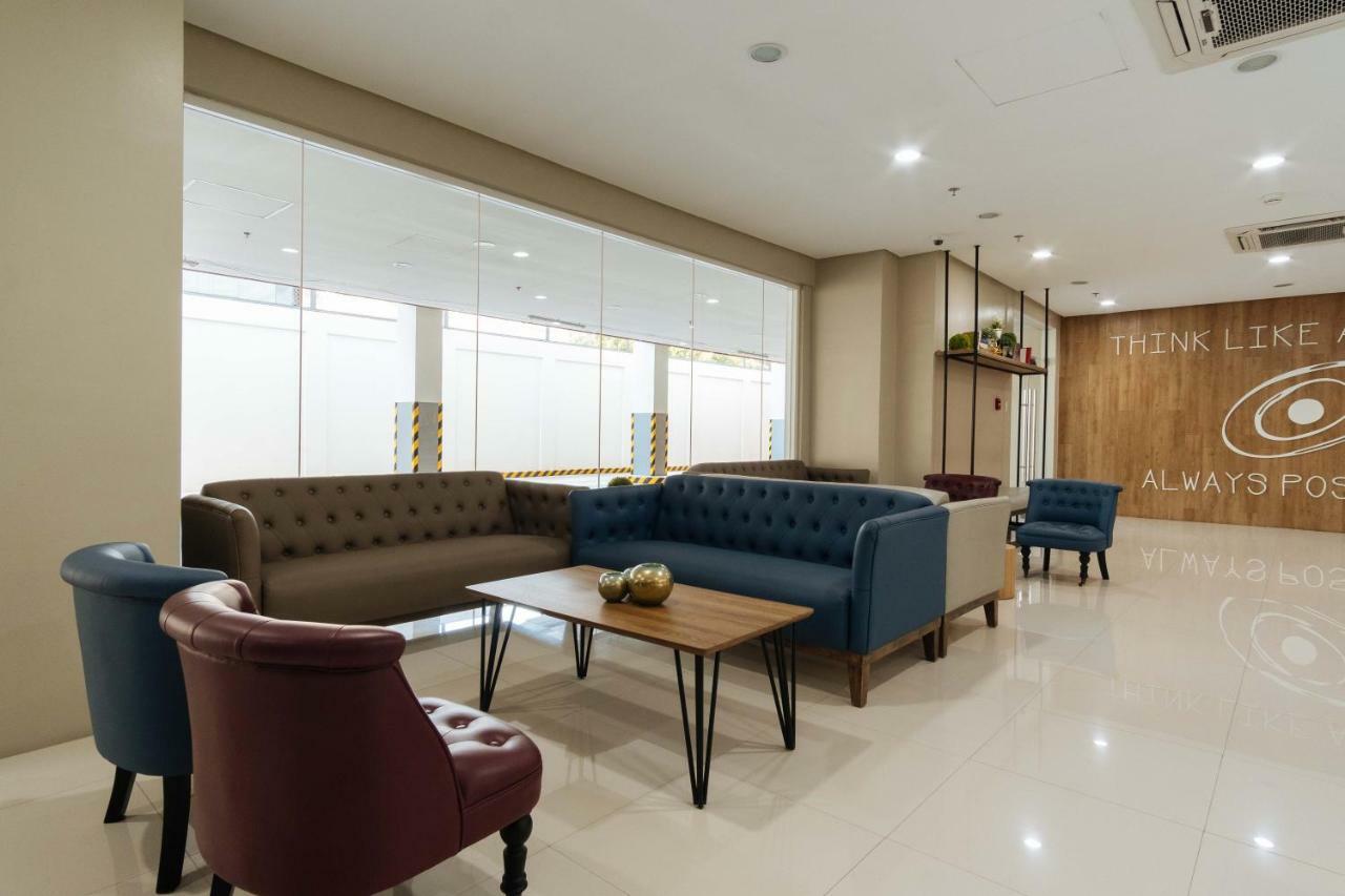 Reddoorz Premium @ Vista Heights Legarda 4*