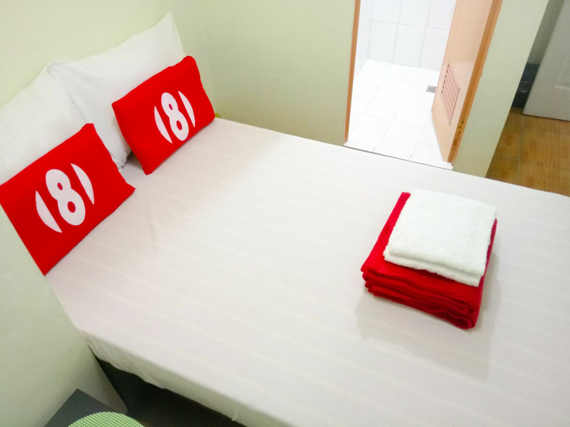 Hotel 8hostel 2*