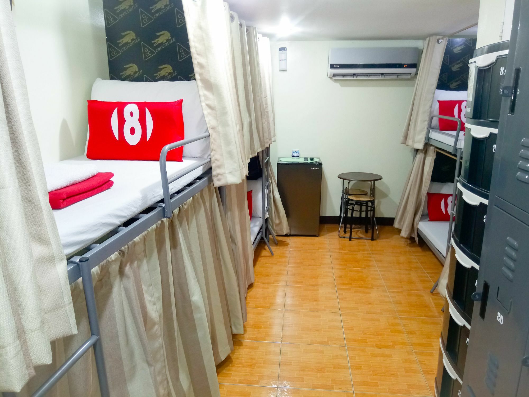 Hotel 8hostel