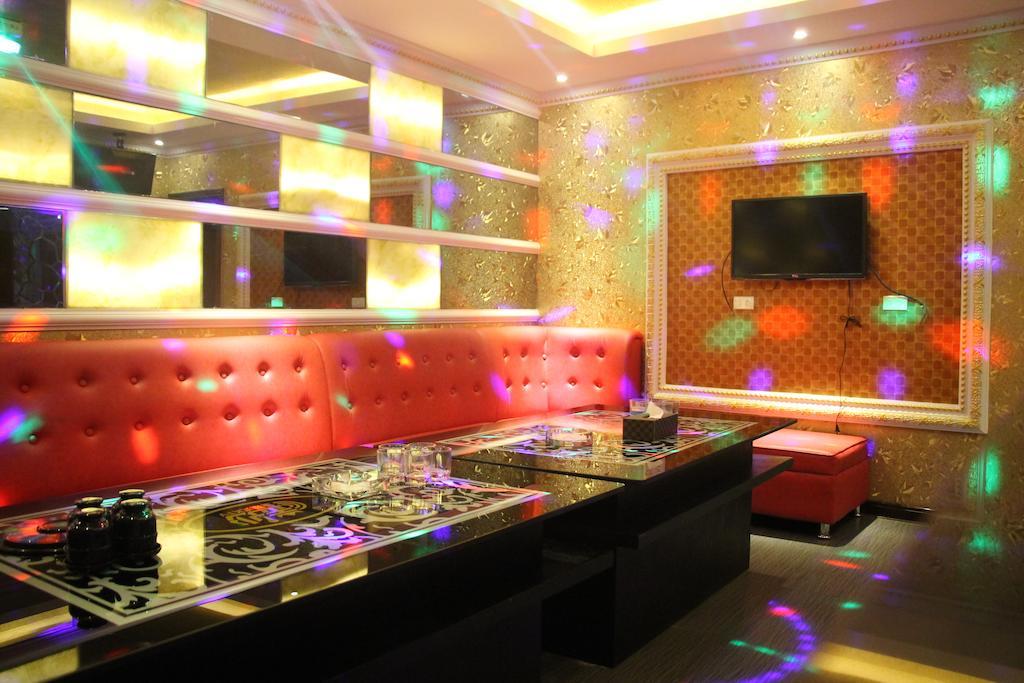 Dela Hotel Manila