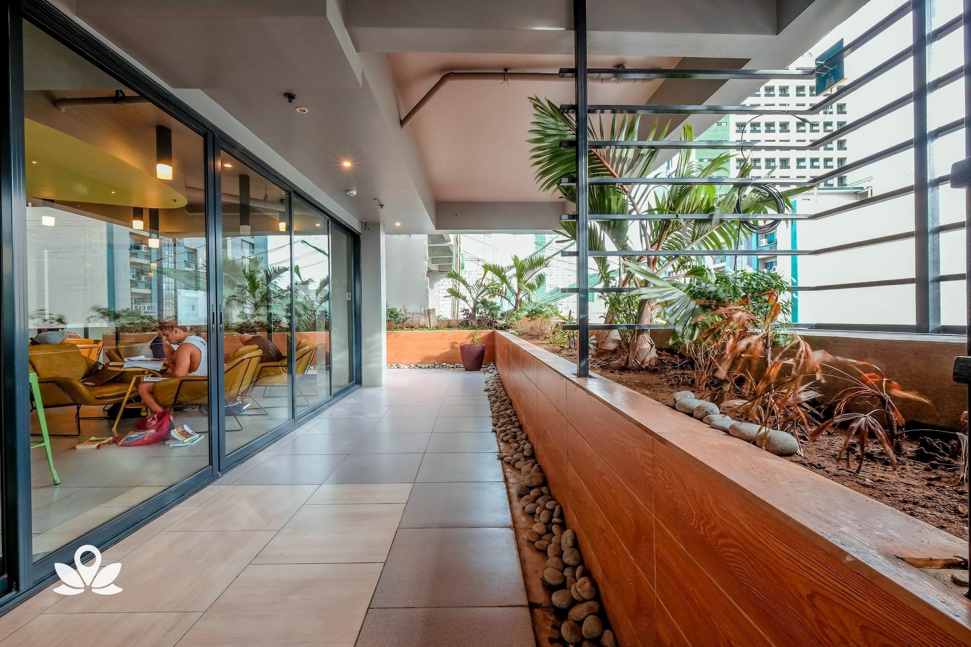 Zen Space Taft *