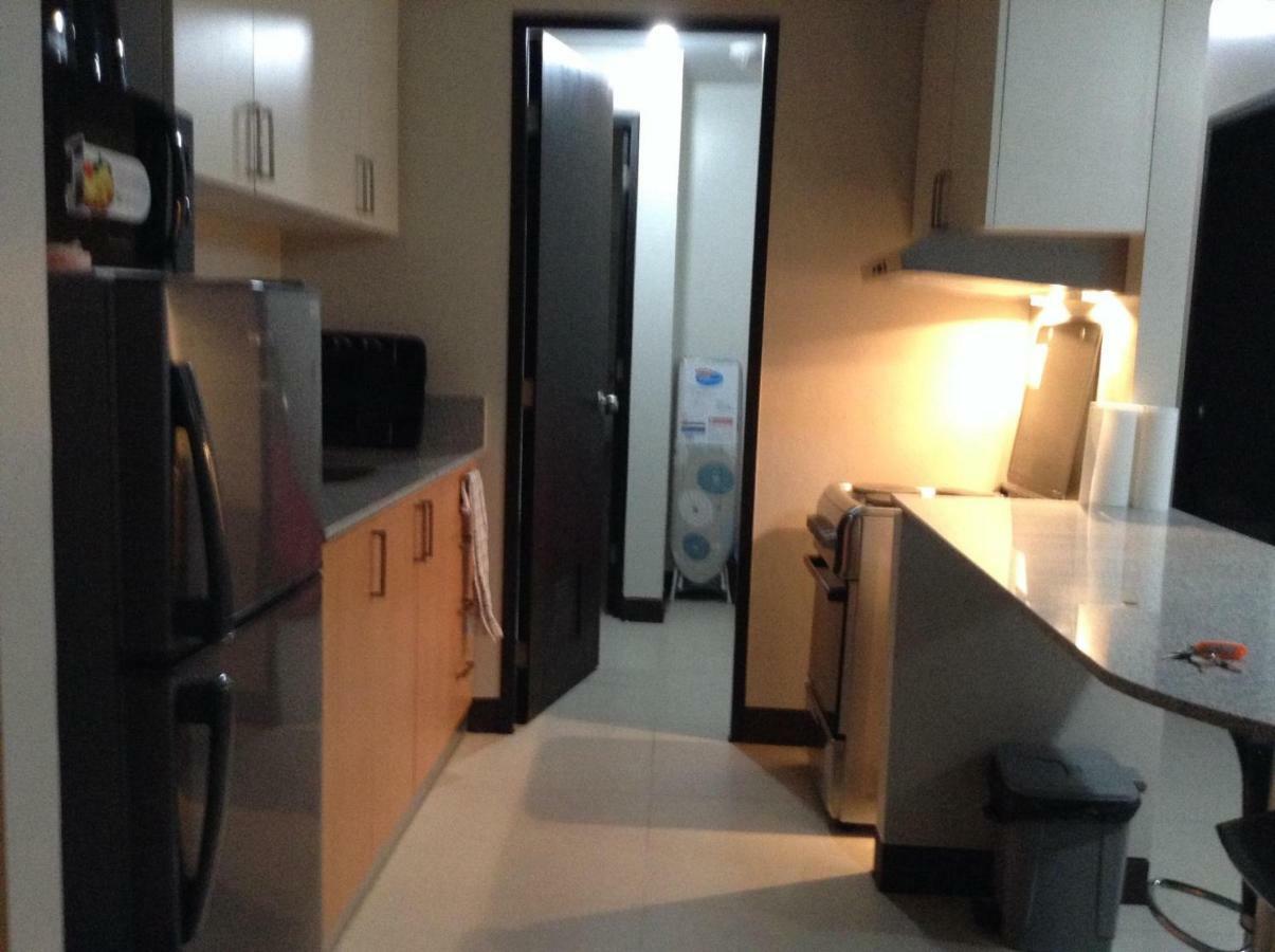 Cubao Manhattanheights Unit 11a Tower B, 2br Apartment Manila
