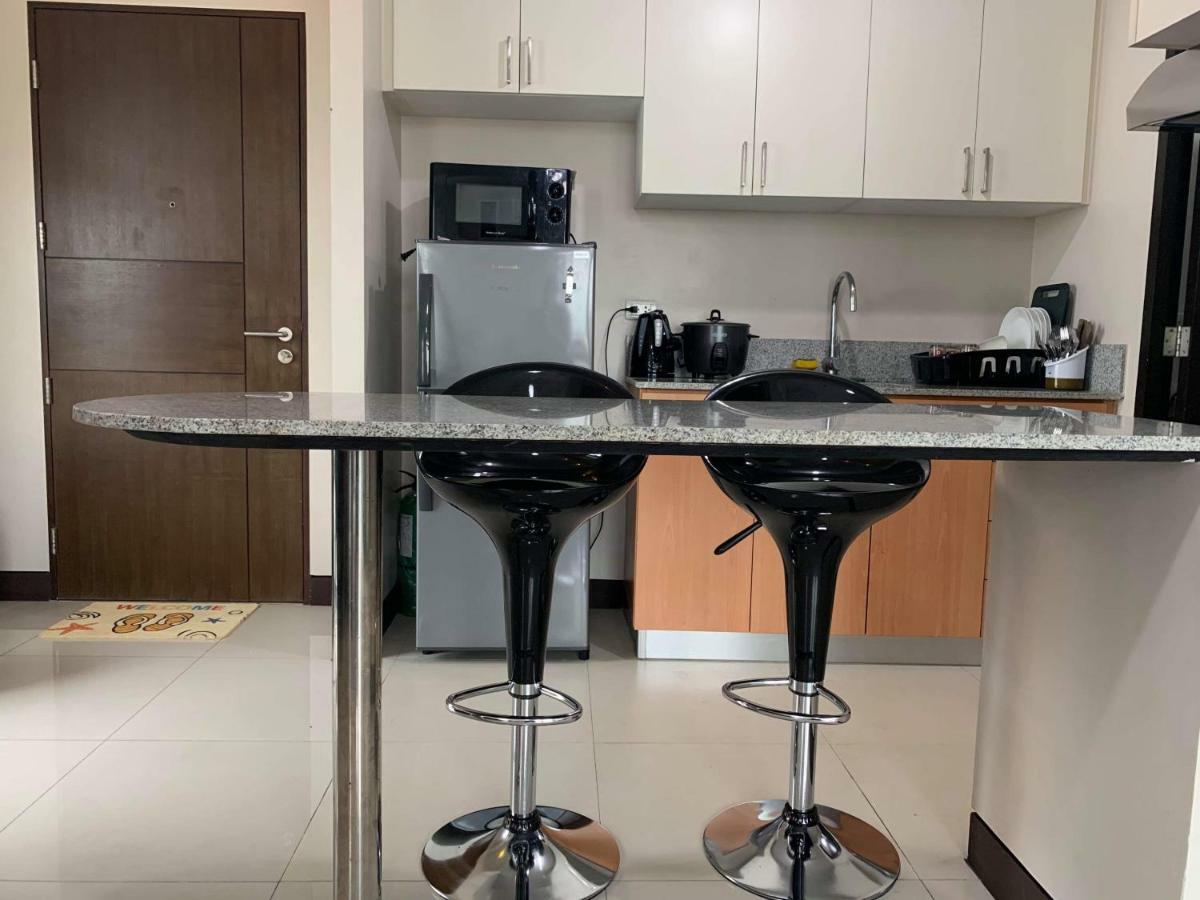 Apartment Cubao Manhattanheights Unit 11a Tower B, 2br Manila