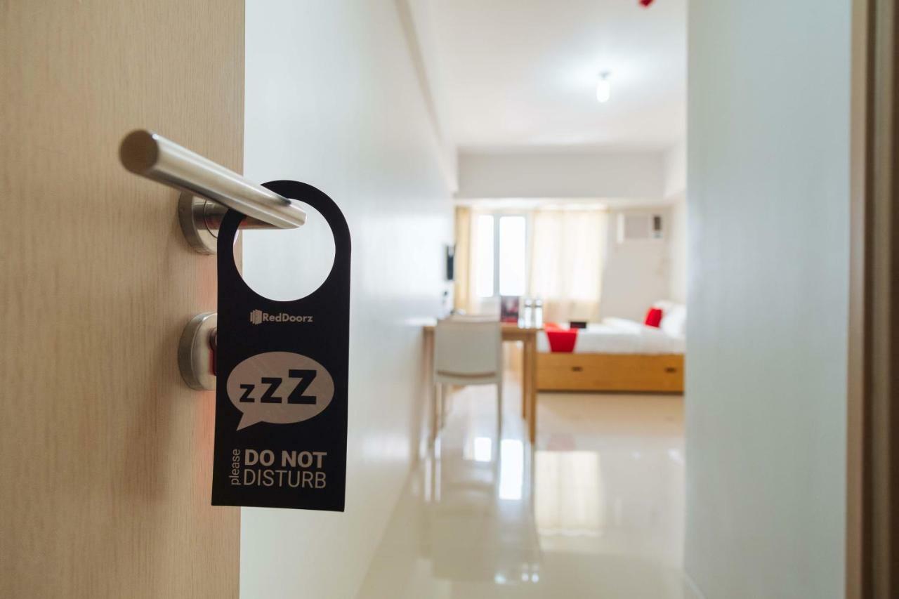 Reddoorz @ Silk Residences Sta. Mesa Monthly Hotel 2*