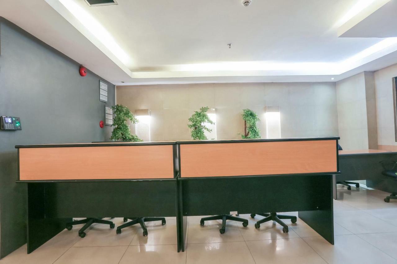 Oyo 226 The Orchard Tower Manila