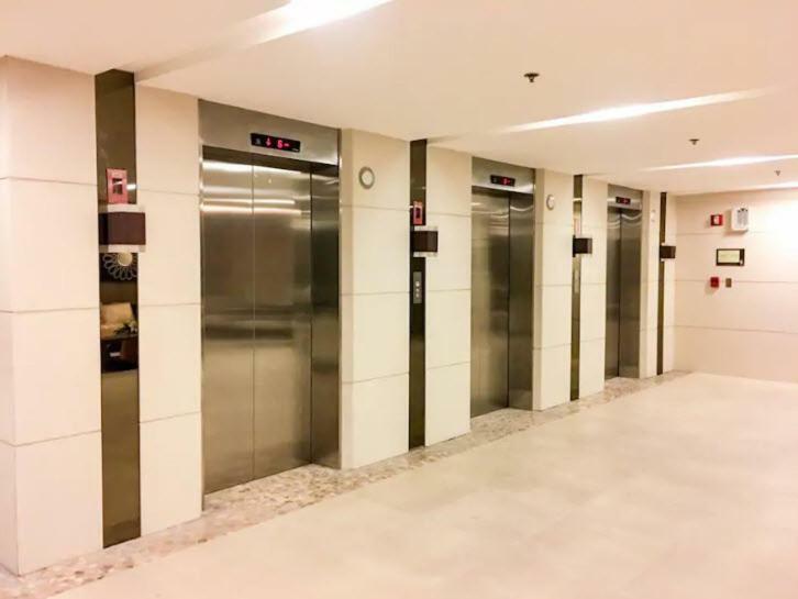 Apartment Affordable Condotel Near Airport Manila