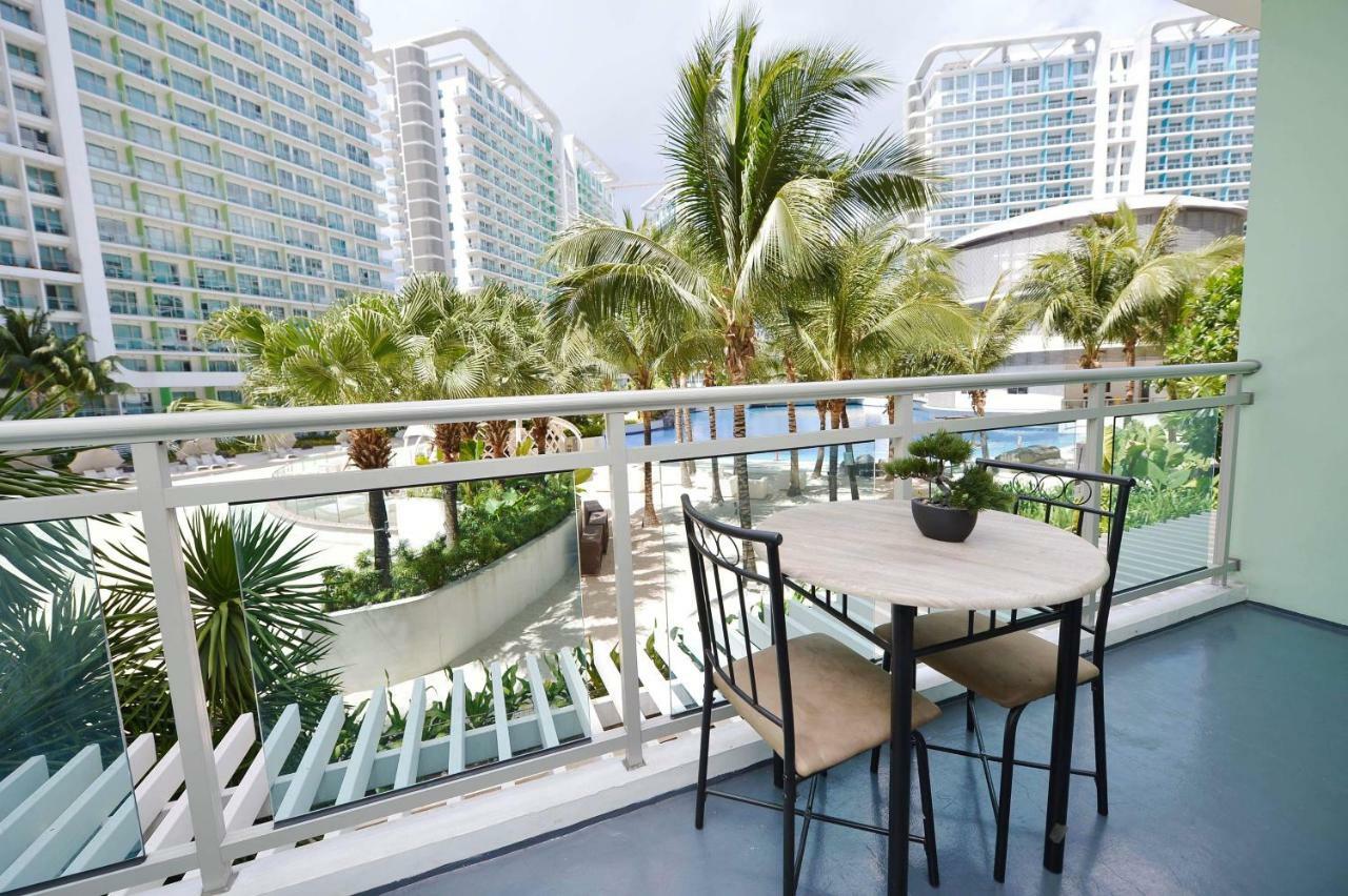 Apartment Davis Place At Azure Manila