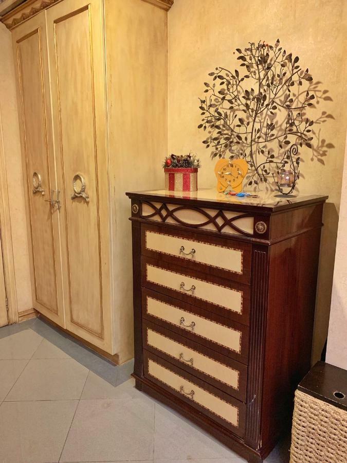 Unique With Amazing Bayview, W/ Massage Chair * Manila