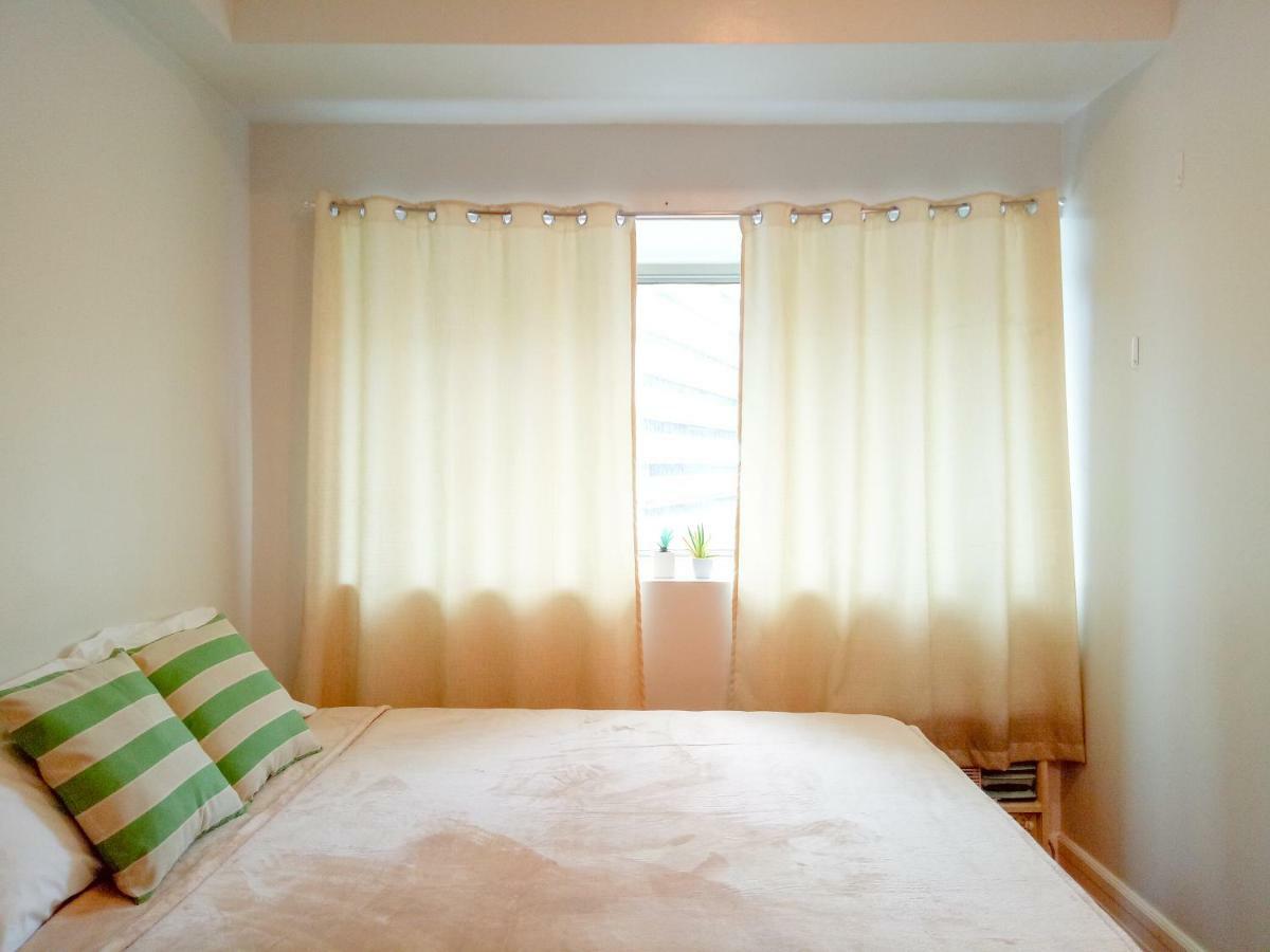 Forbes Area Bgc Taguig Apartment *