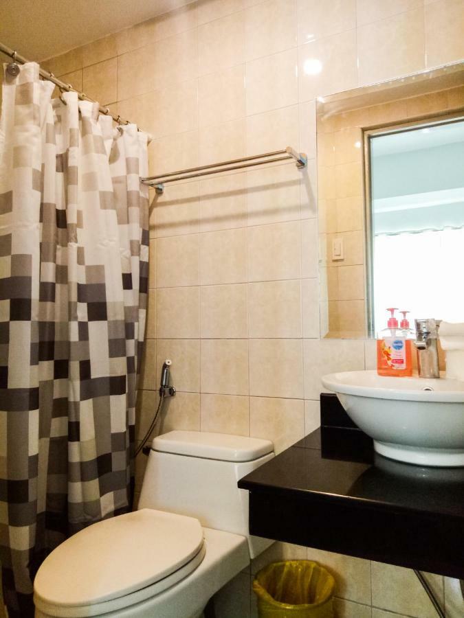 Apartment Forbes Area Bgc Taguig Manila