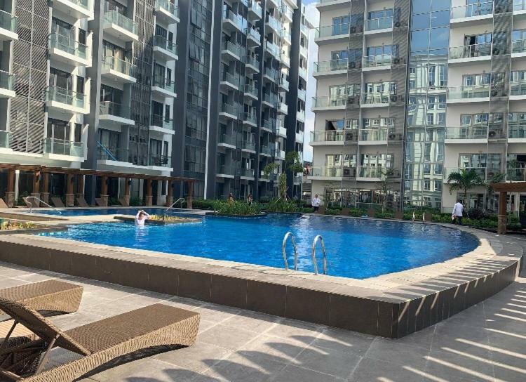 Apartment Newport Manila