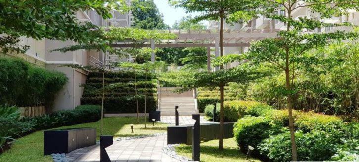 Aparthotel Trees Residences Near Ayala Fairview Terraces Manila