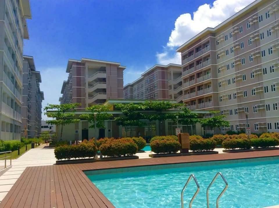 Aparthotel Trees Residences Near Ayala Fairview Terraces