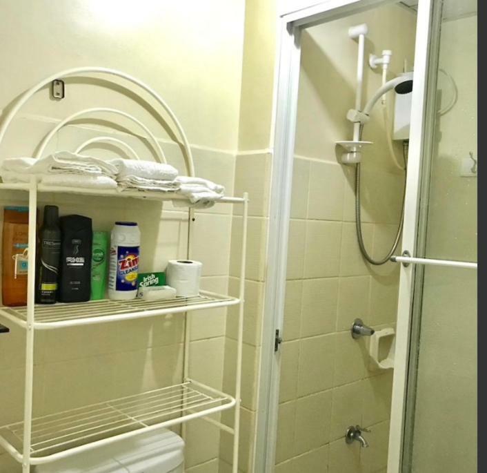 Private Unit At Makati Cityland Executive Tower 4 *
