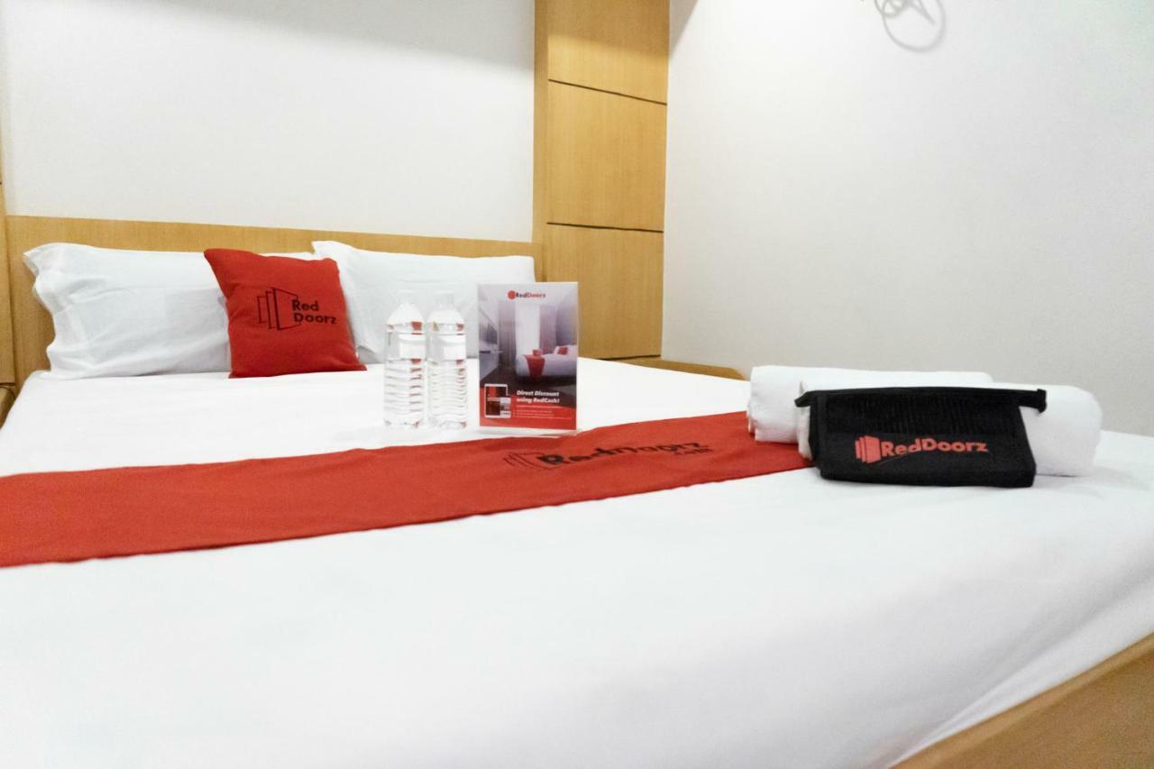 Reddoorz Near Starmall Alabang Hotel Manila