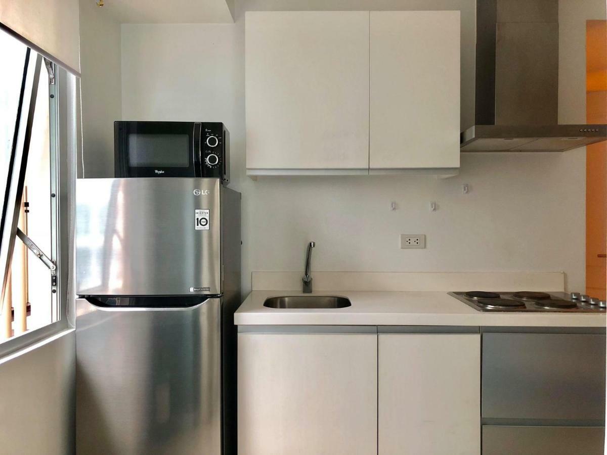 Apartment Azure C6 Balcony Wifi Near Mall Airport Multipl Units