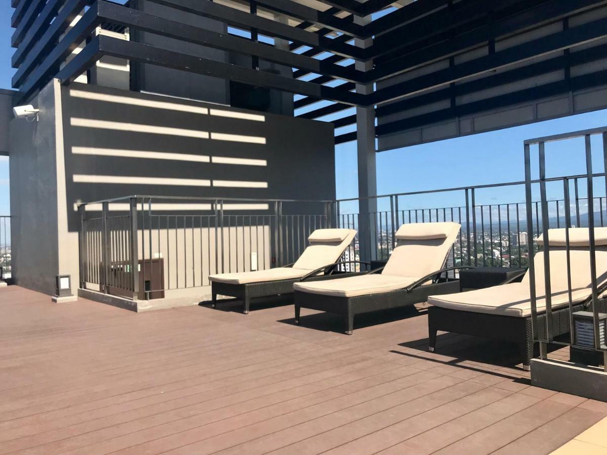 Vinia Residences + Versaflats
