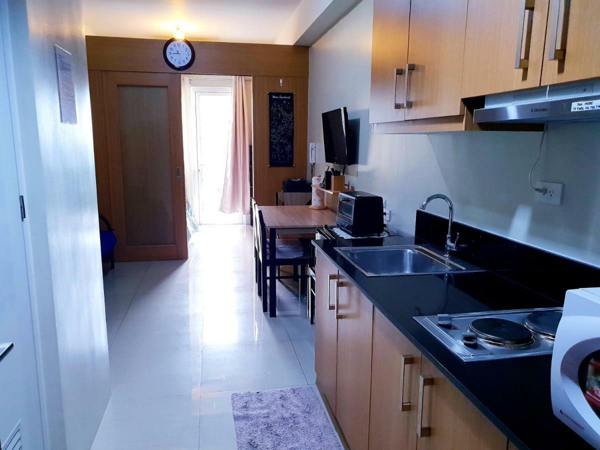 The Palawanos At Shell Residences Apartment
