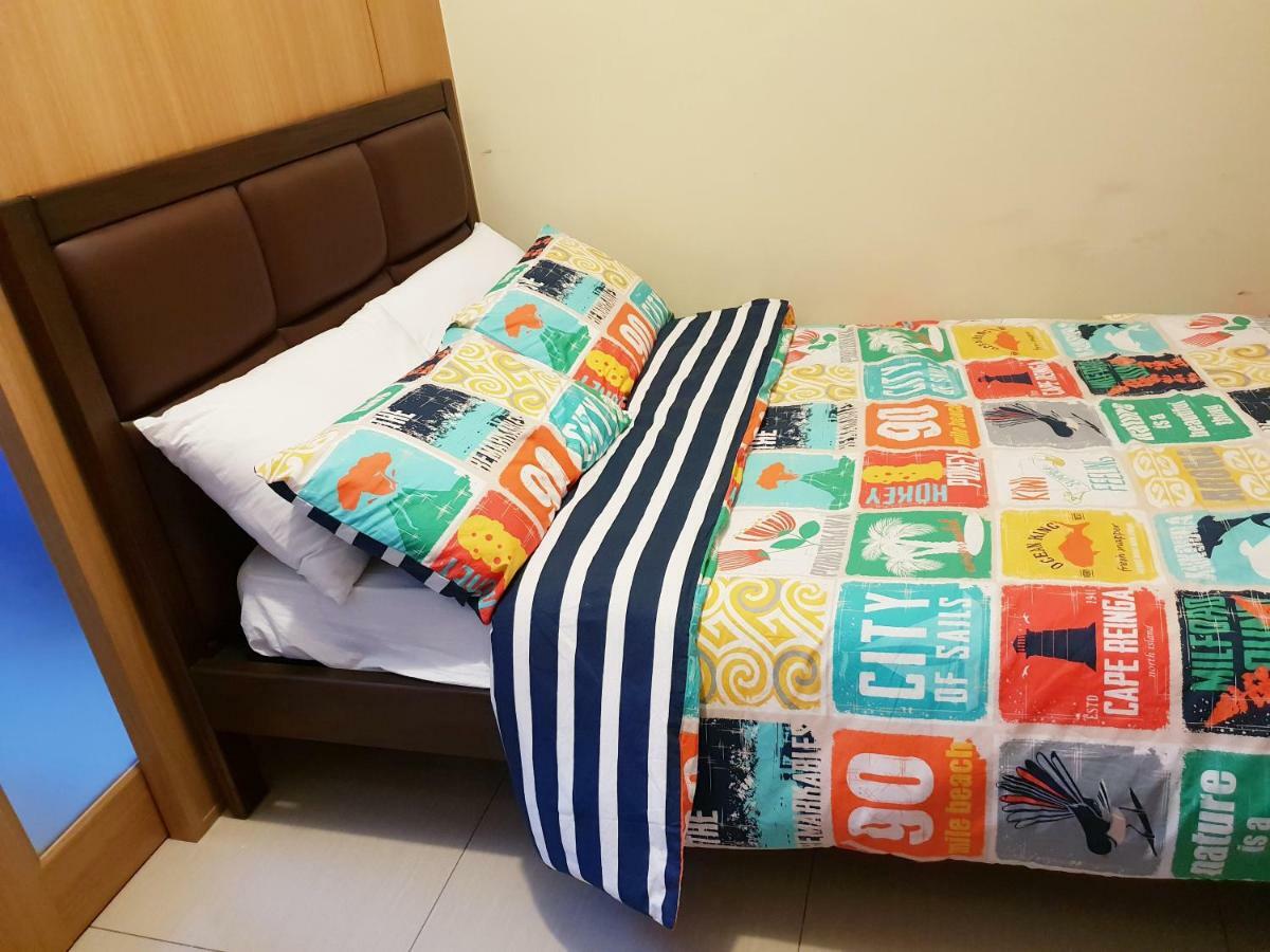 The Palawanos At Shell Residences