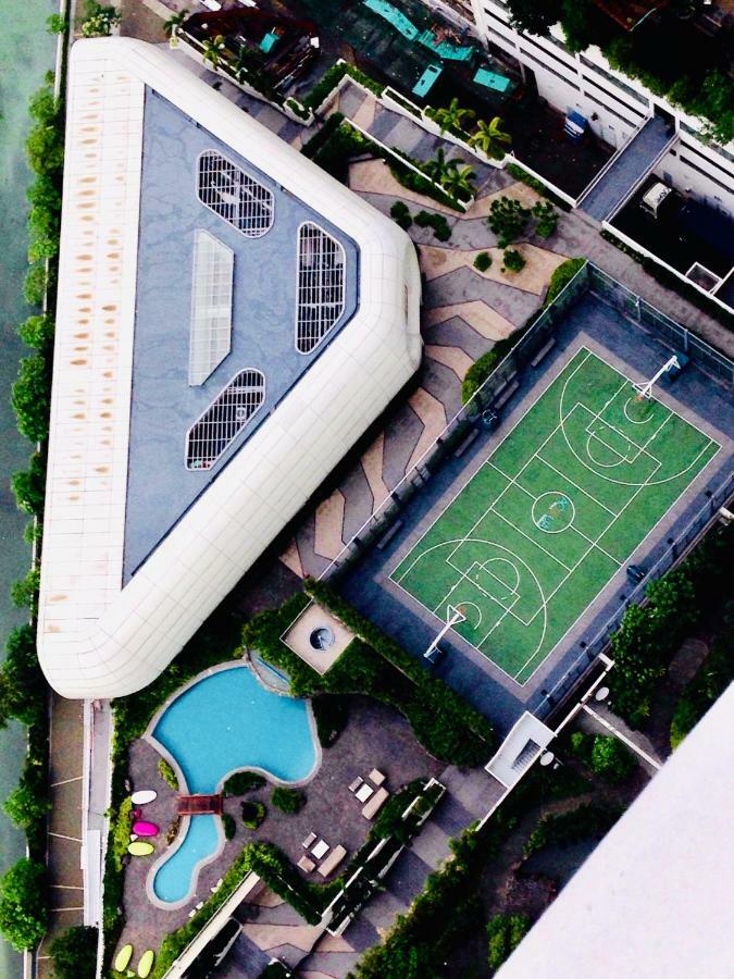Acqua Private Residences - Livingstone Tower Manila