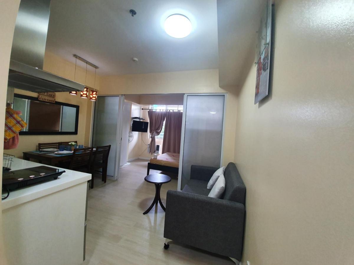 Davis Place At Azure Apartment