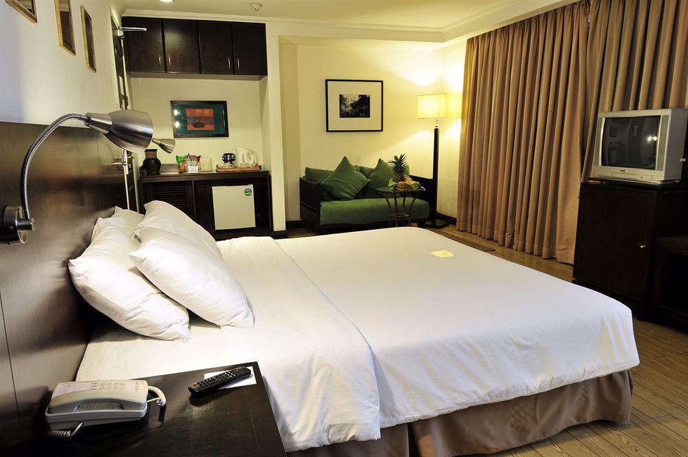 Pearl Garden Hotel Manila