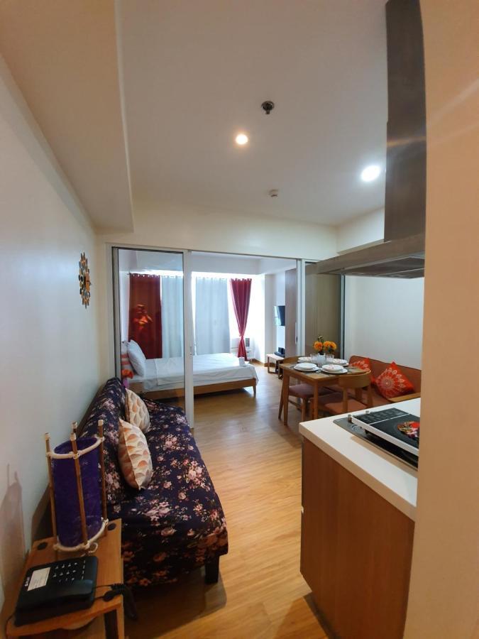 Davis Place At Azure Apartment Manila