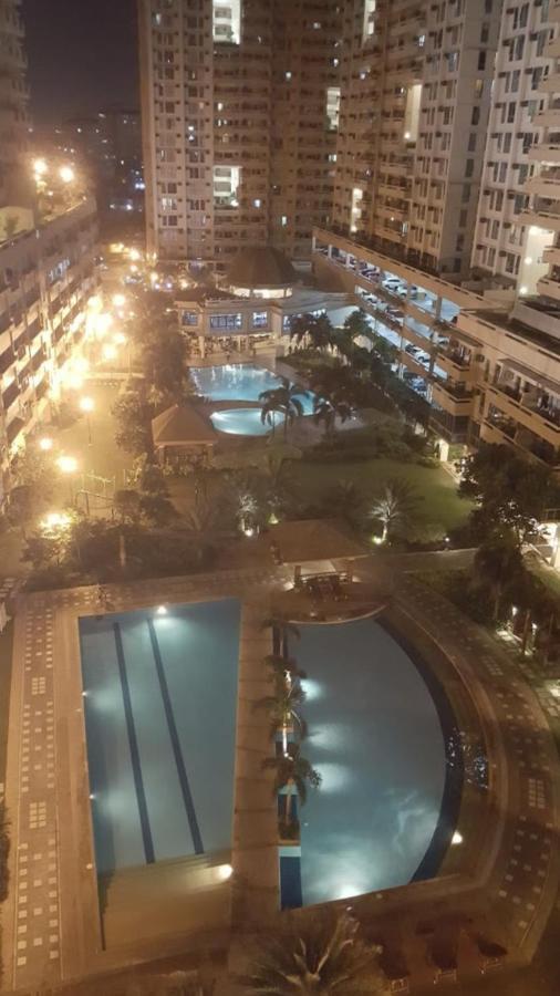 Makati Cbd 2 Bedroom Apartment *