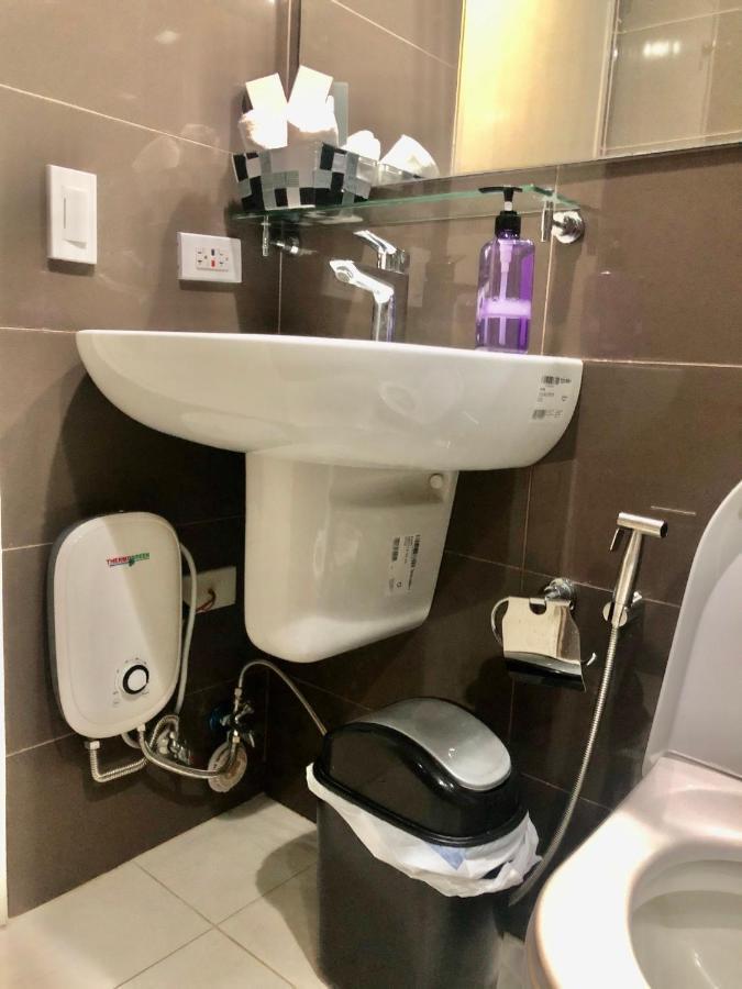 Apartment Acqua Private Residences - Livingstone Tower Manila