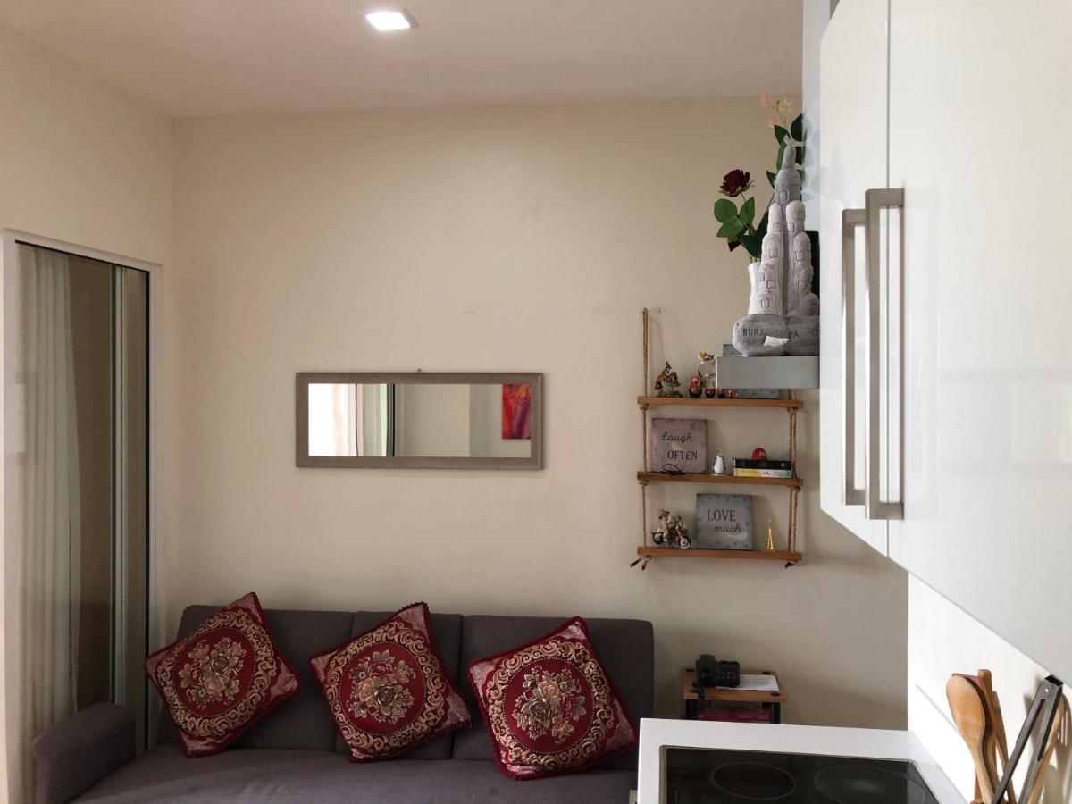 Apartment Acqua Private Residences - Livingstone Tower Manila