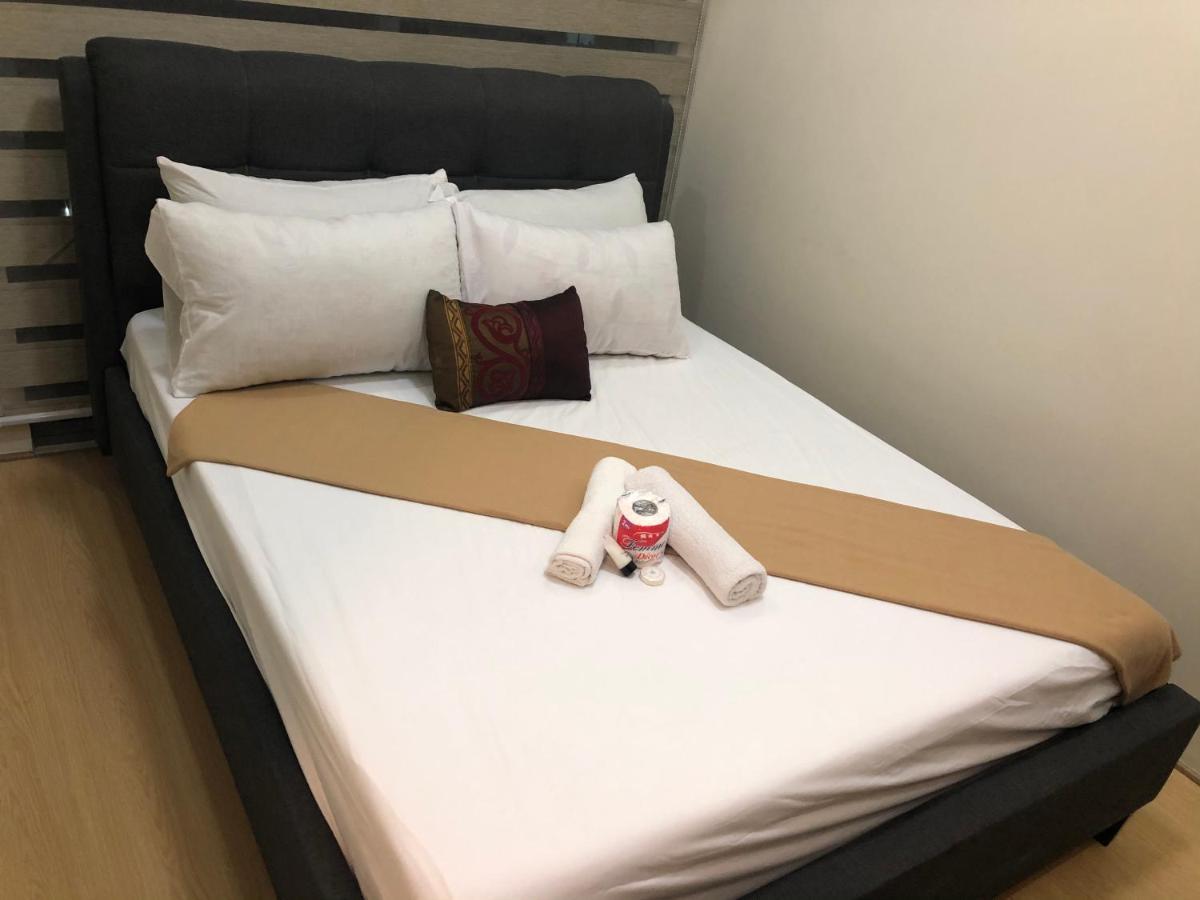 Brand New Serviced Flat In Bgc Beside Uptown Mall Apartment Manila