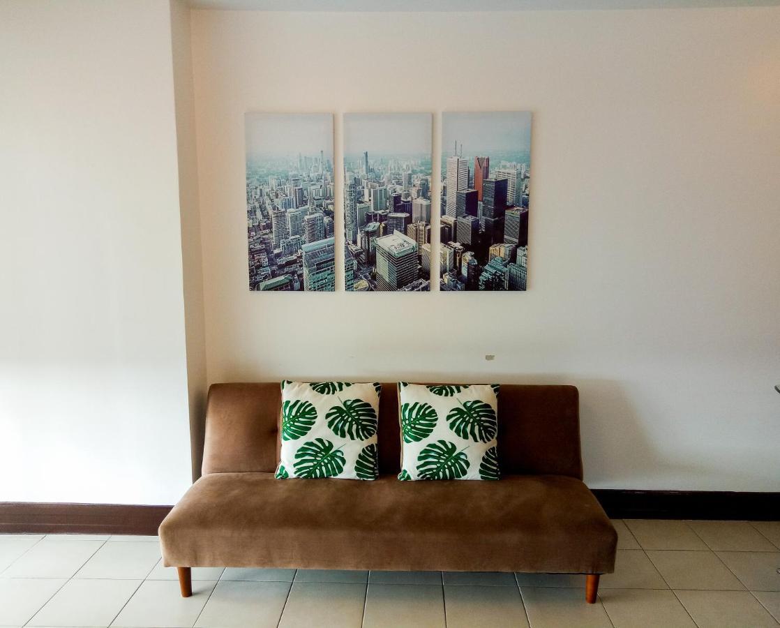Forbes Area Bgc Taguig Apartment