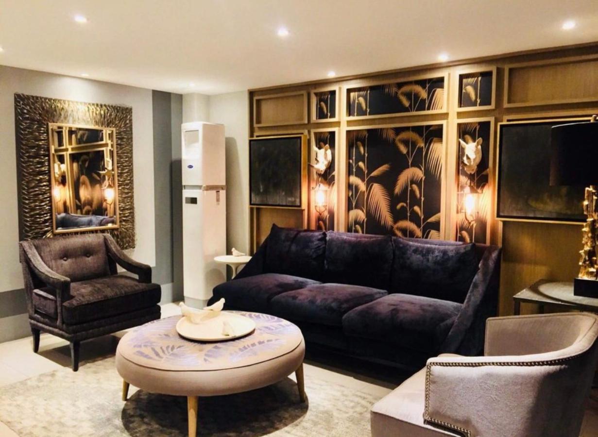 Apartment Adam's Crib 2br By Azure Residences Near Airport